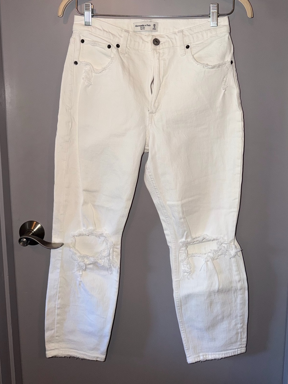 Abercrombie & Fitch The Mom High Rise Jeans